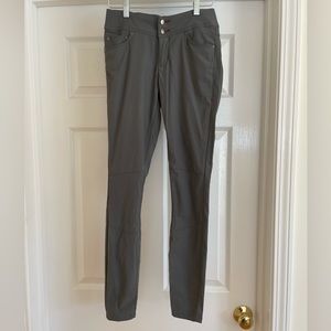Toad&Co “Flextime Skinny Pant,” Women’s size 2, light gray
